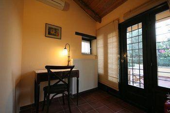 Agathes Traditional Houses Guest house Kastellos