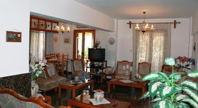 Angela Samos Town