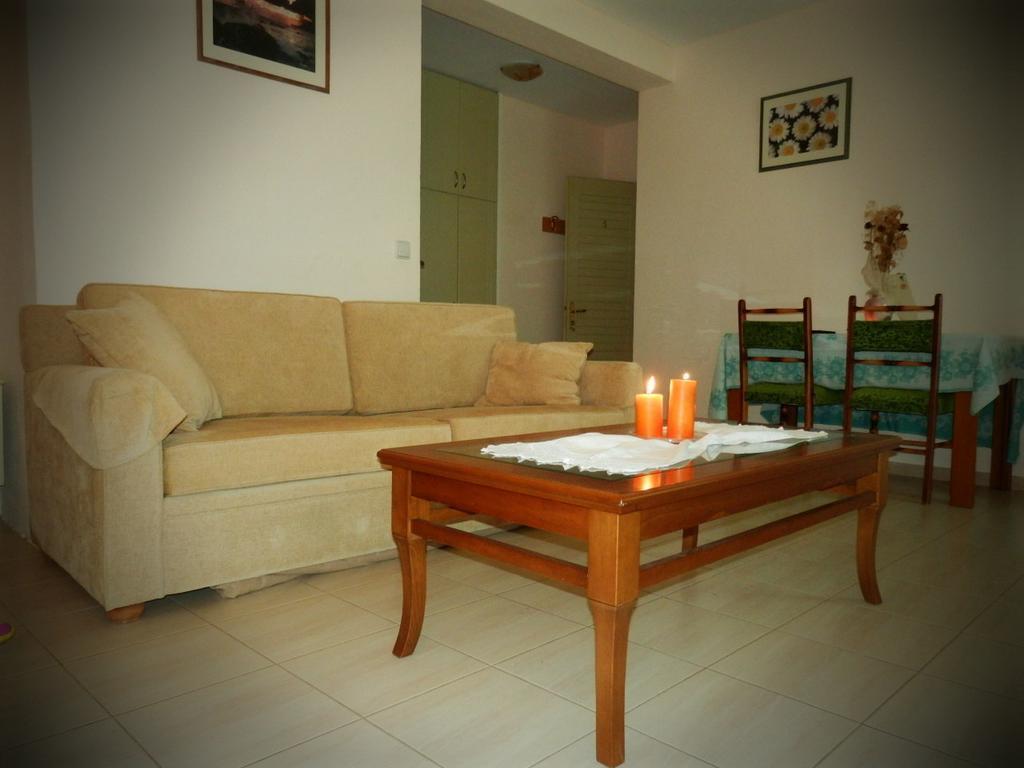 Ta Kalamakia Apartment *