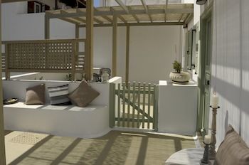 Almyris Guest house 2*