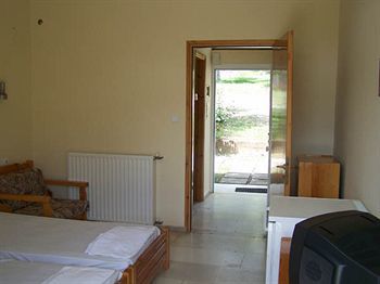 Plataria Hotel