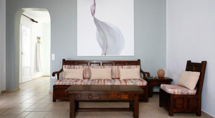Aparthotel Yakinthos