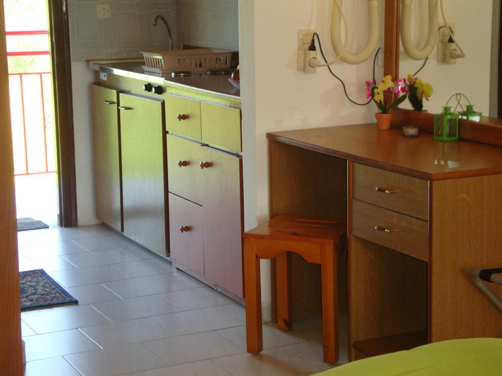 Tasia Apartment Perivolion