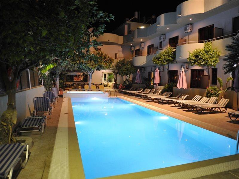 Hotel Anseli And 2*