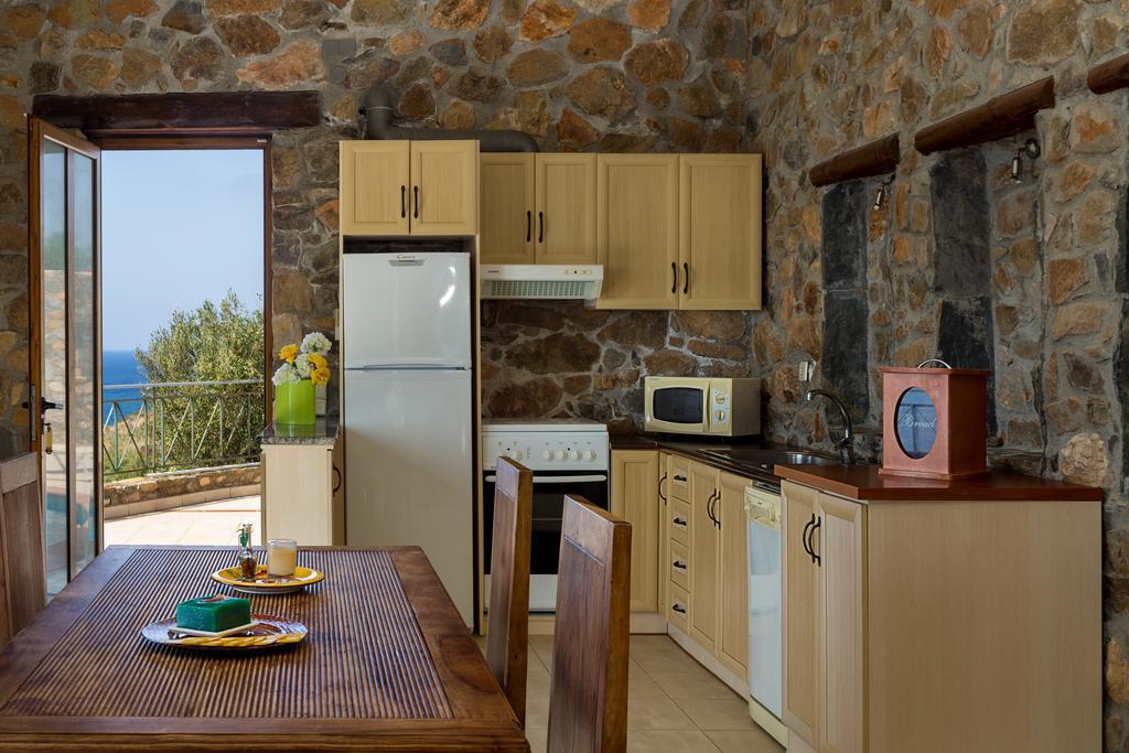 Artemis With Amazing Sunset Views & Private Pool,near Elafonissi