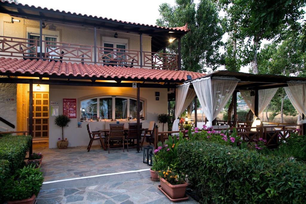 Studio Nikos *
