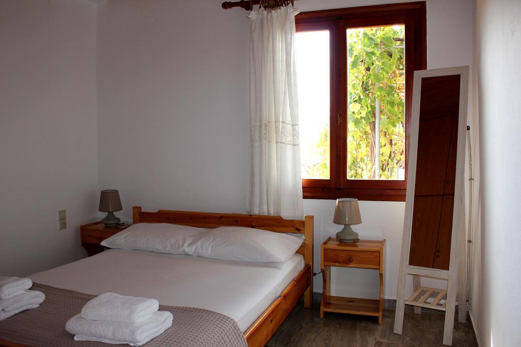 Holiday home Theros Beach House