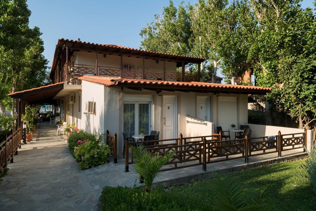 Studio Nikos Aparthotel