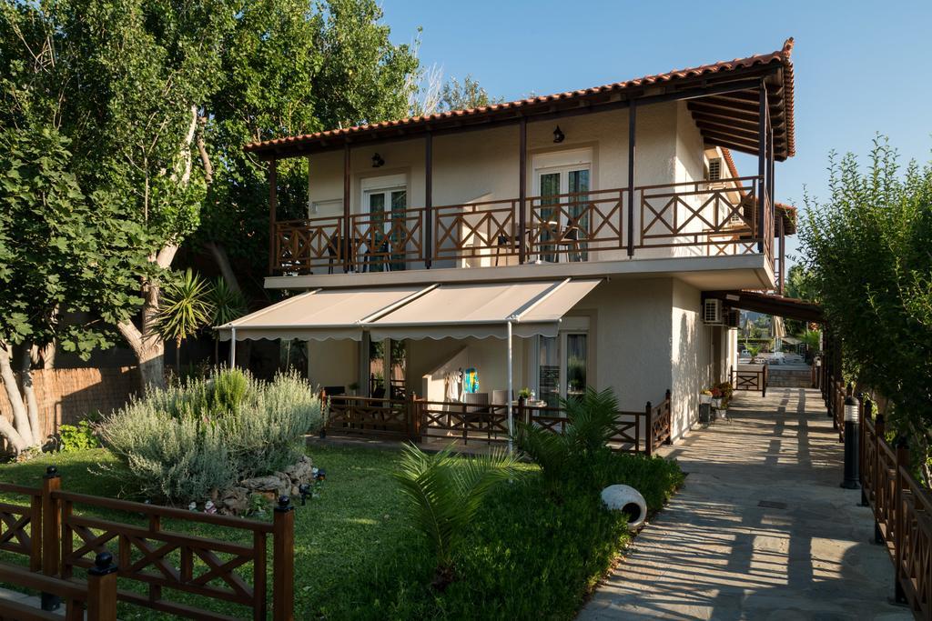 Studio Nikos *
