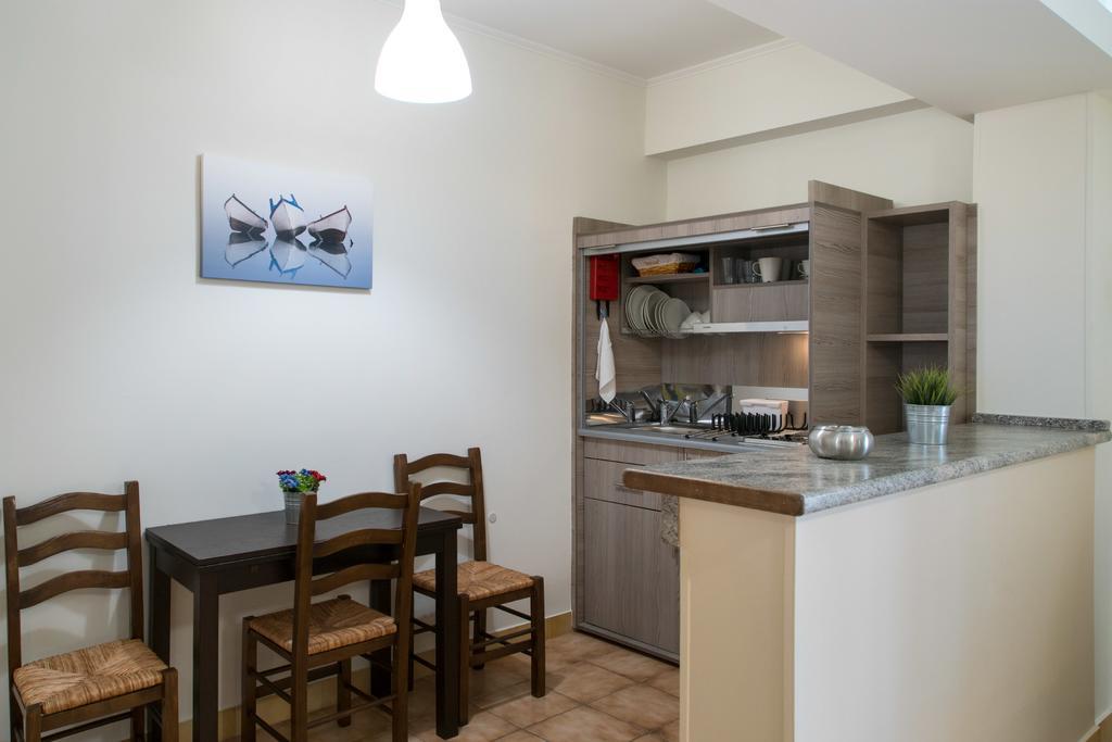 Studio Nikos Aparthotel