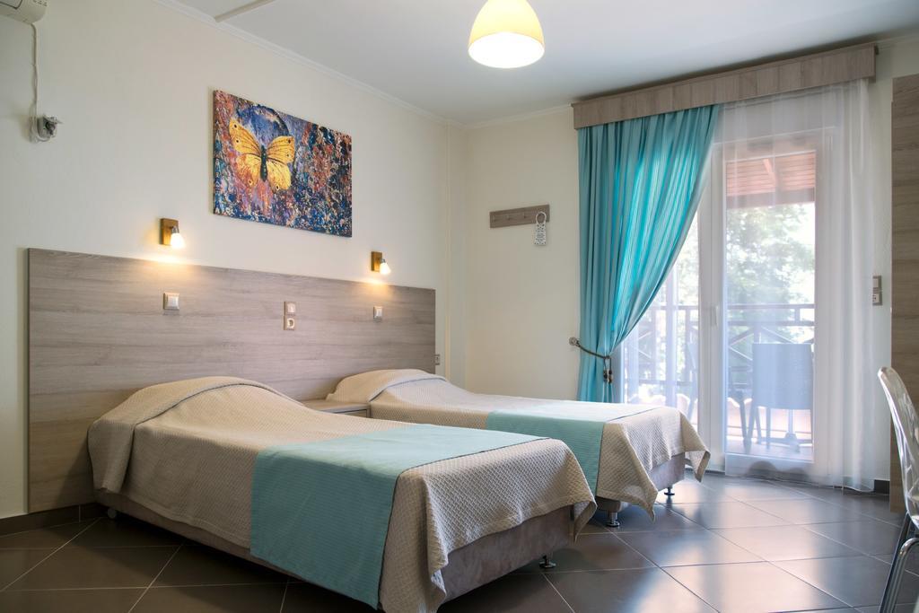 Studio Nikos *