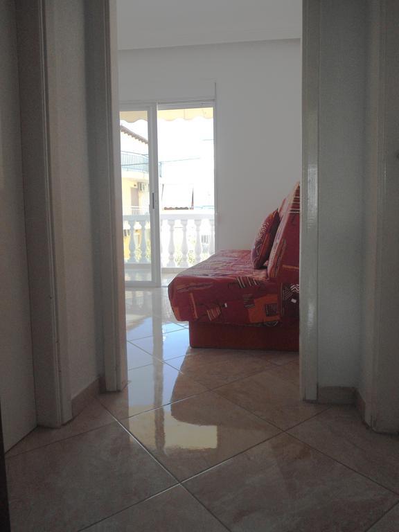 Leonidas Apartment Nea Peramos (Macedonia)