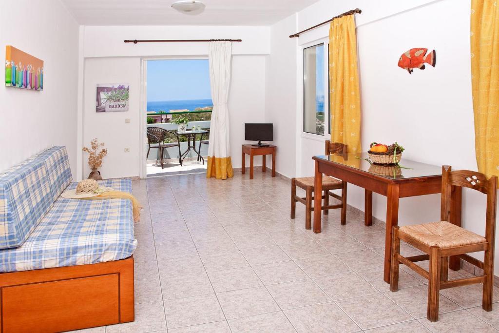 Anthemis Aparthotel Stavros (Crete)