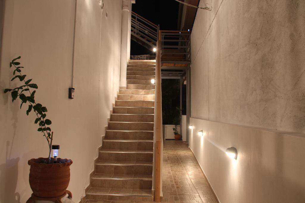 Dimitras Luxus House