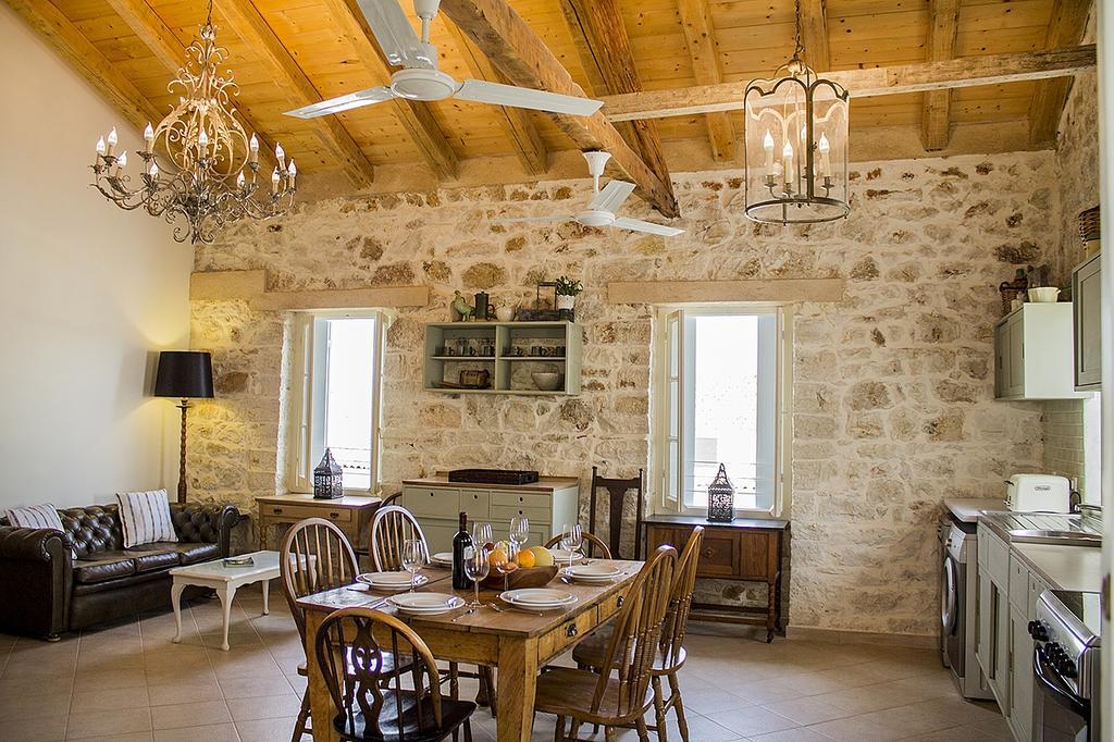 The Harbour House Apartment *