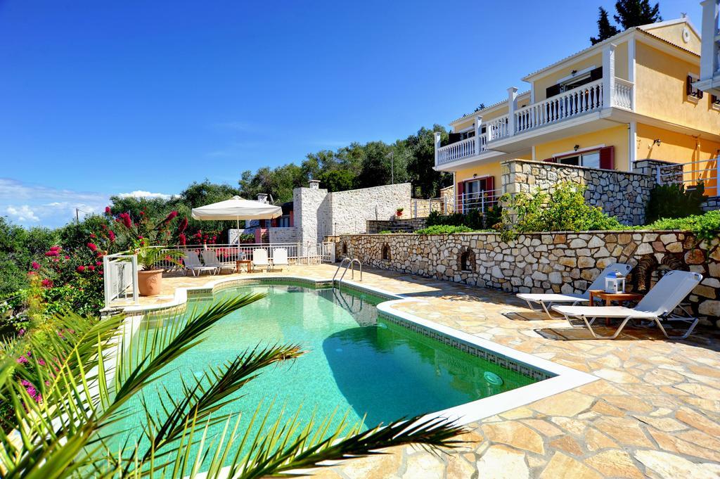 Apartment Avgerini Paxos *
