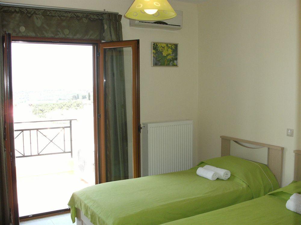 Helidonia Villas *