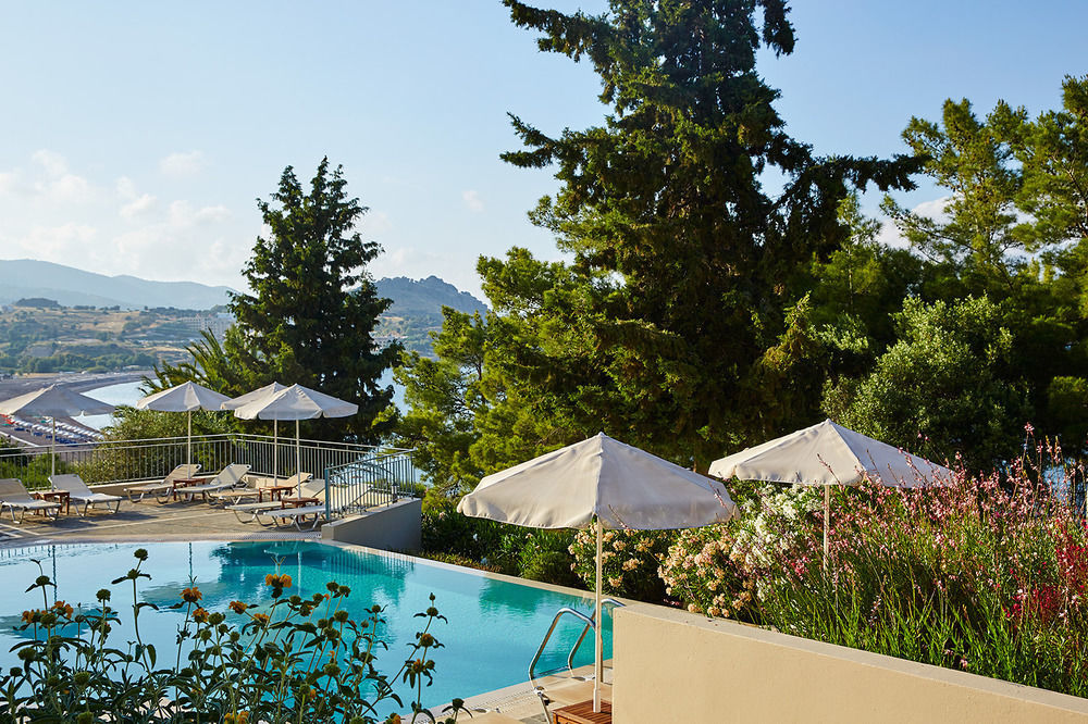 Mare, Seaside Hotel