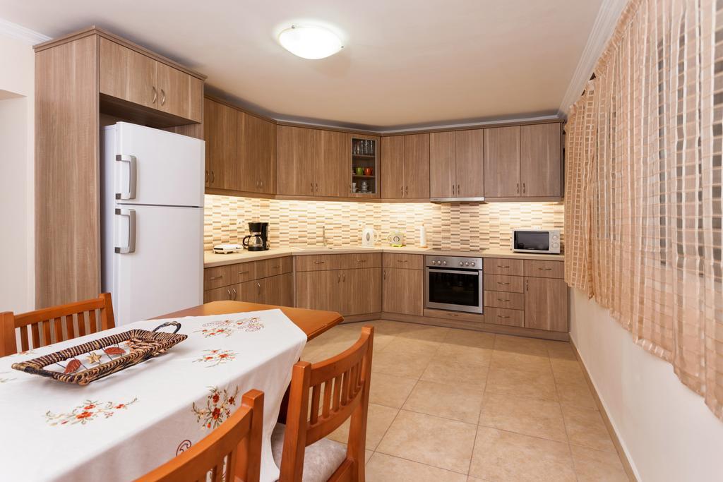 Apartment Elena's