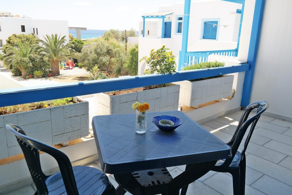 Karabatsis Guest house 2*