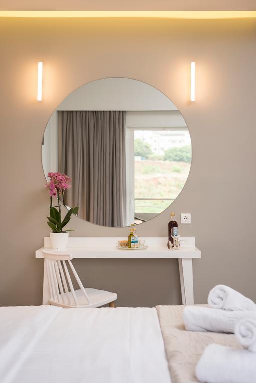 Irini Aparthotel 2*