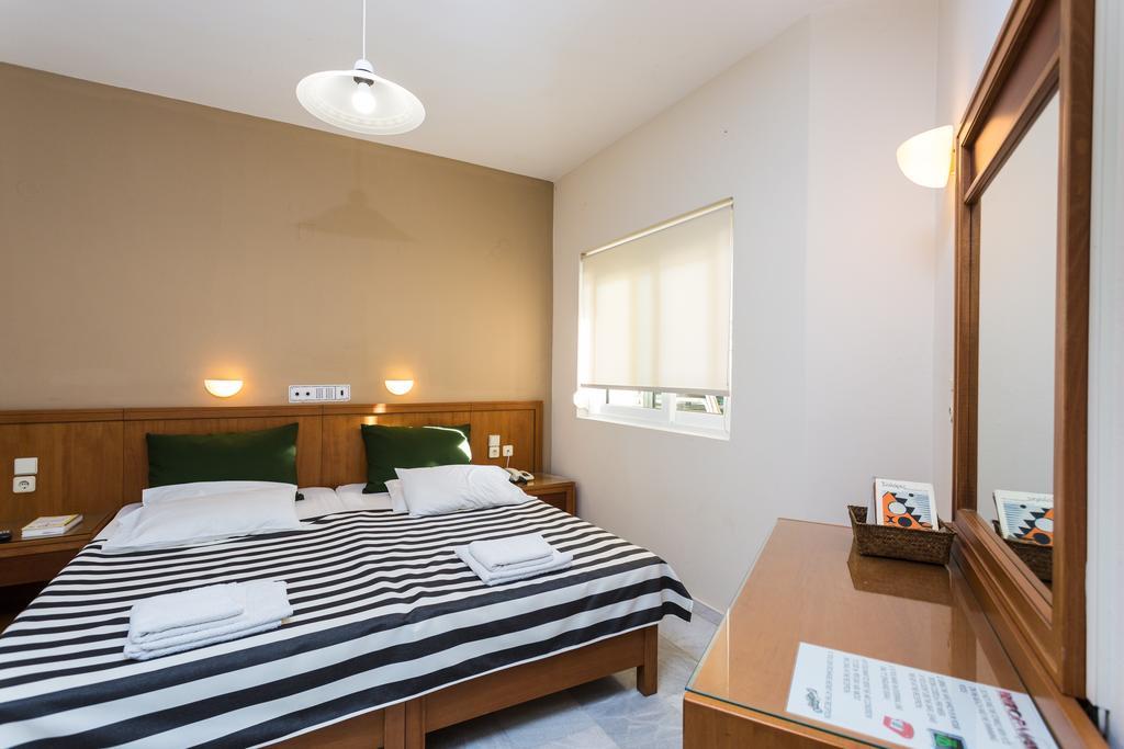 Aparthotel Radamanthy's 2*