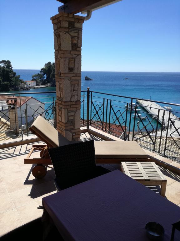 Petros Penthouse * Parga