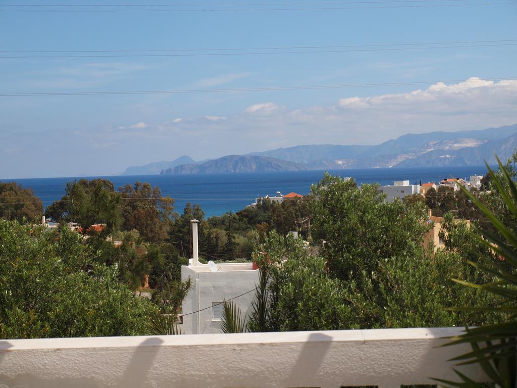 Bayview Apartment *