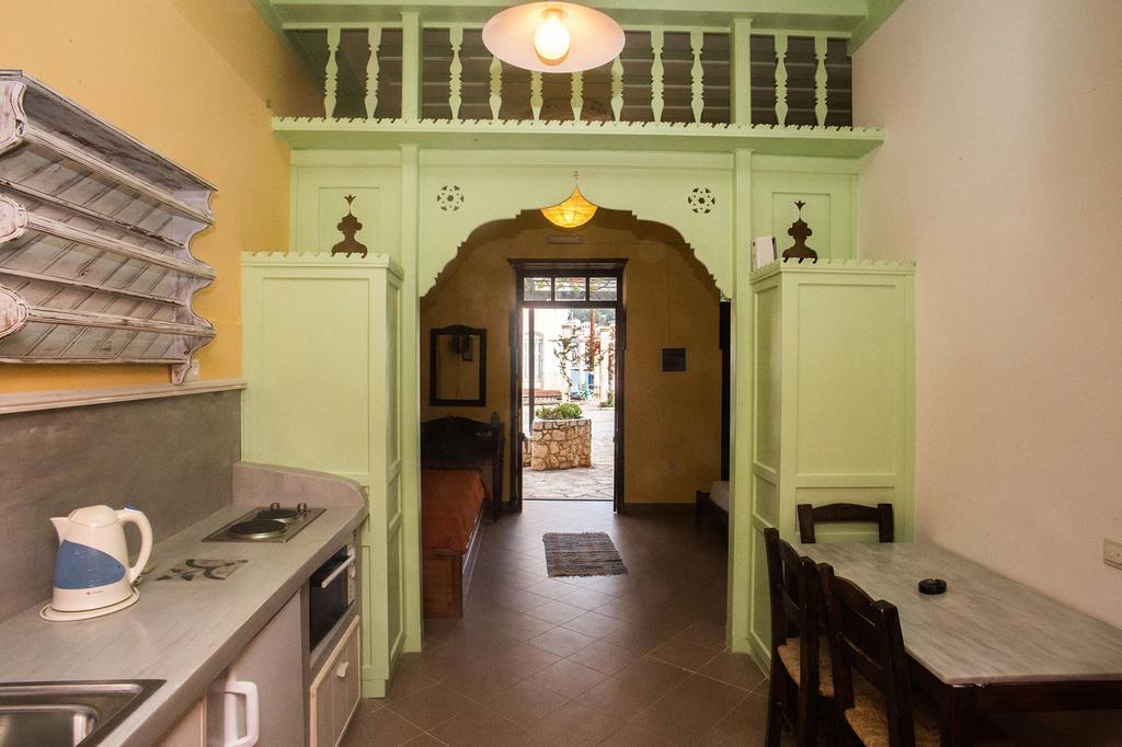 Guest house Karnayo