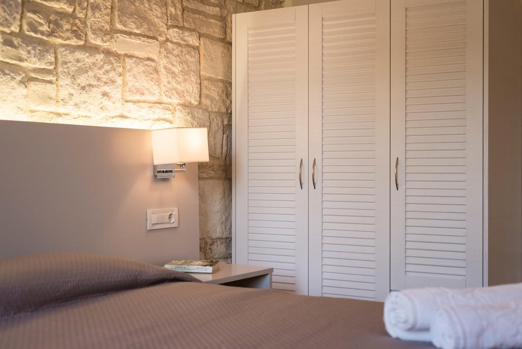 Hotel Village & 4*