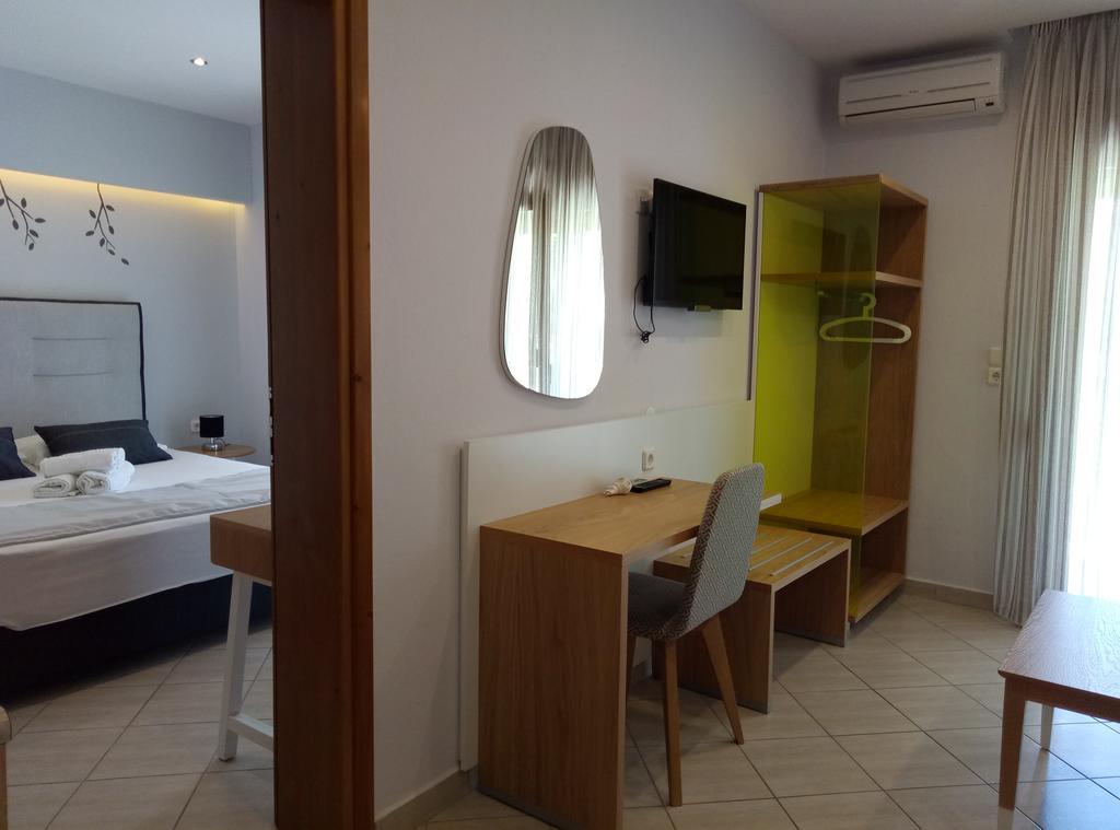 Top Studios Guest house
