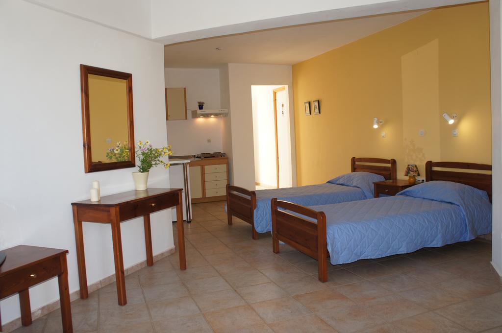 Anthemis Aparthotel