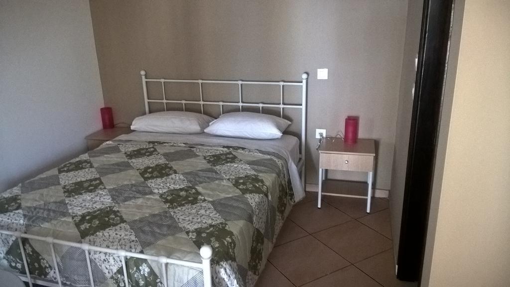 Gkoloi & Apartment *