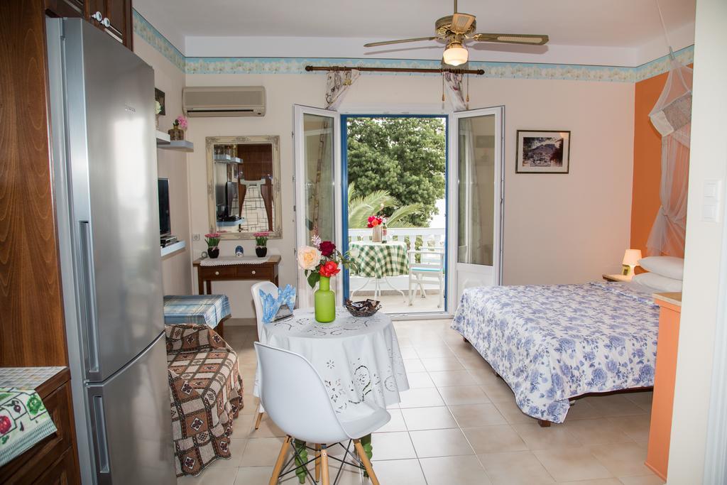 Filoxenia Studios Apartment *