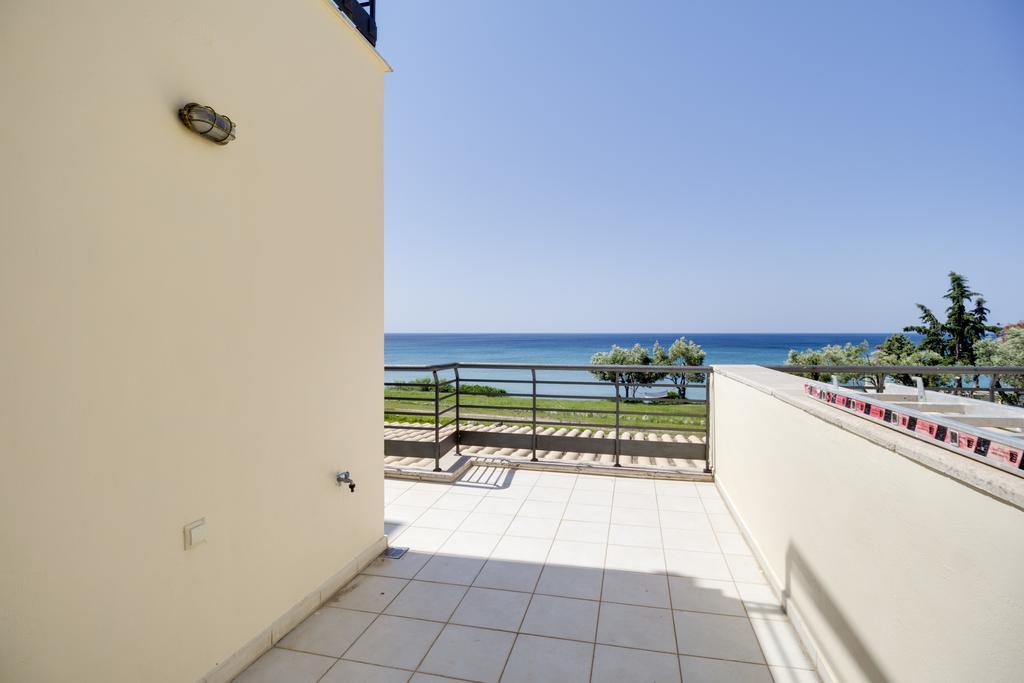 Kaloutsikos Sea Side Holiday home