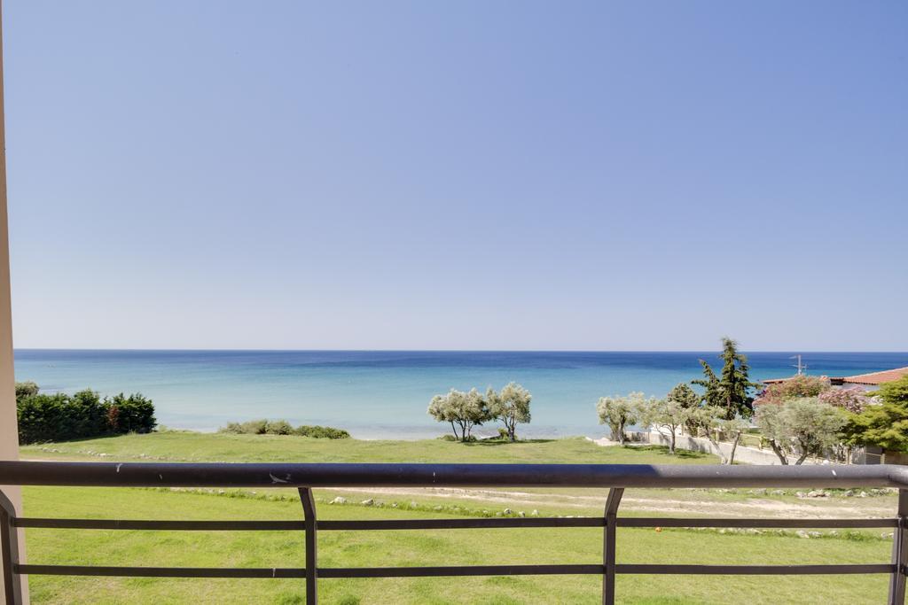 Holiday home Kaloutsikos Sea Side *
