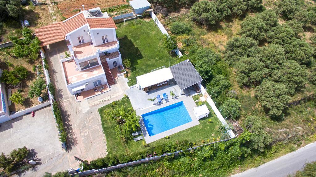 Myrto Heated Pool Kato Daratso