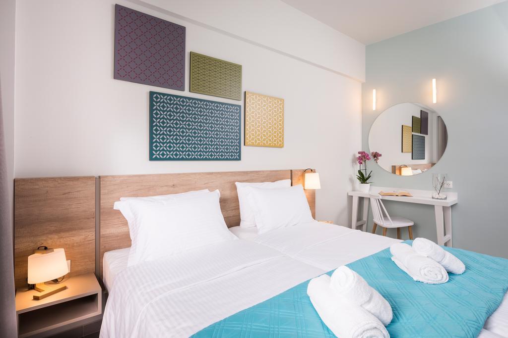 Aparthotel Irini