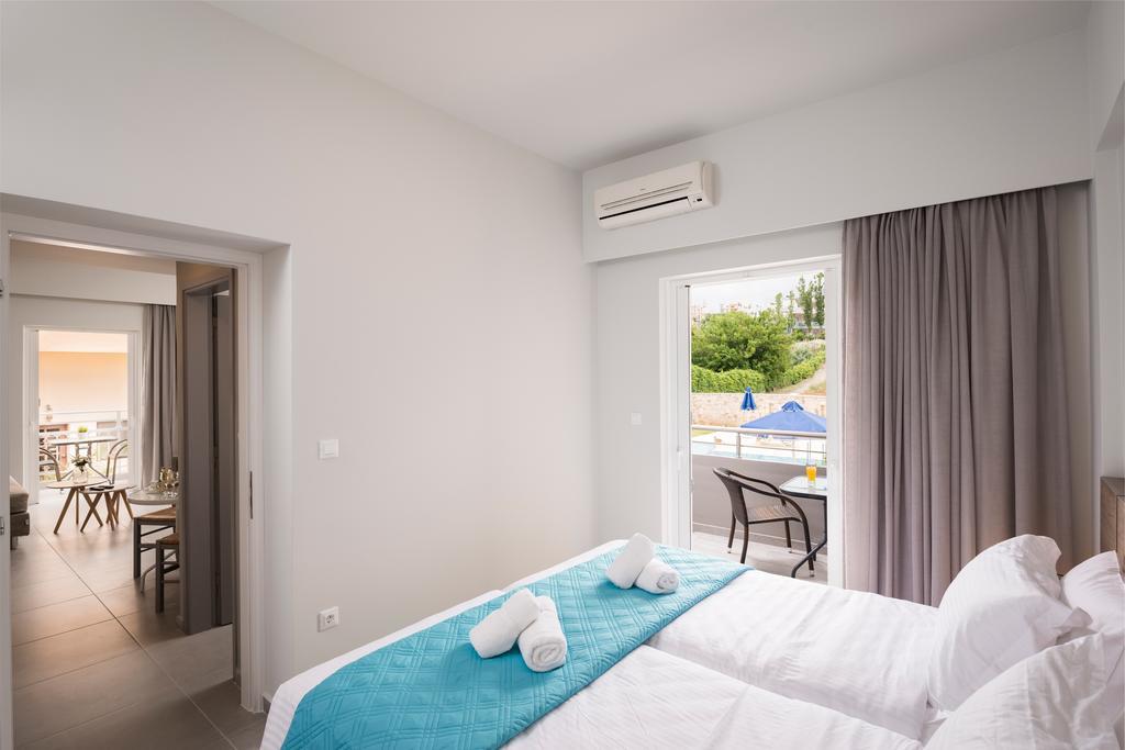 Aparthotel Irini 2*