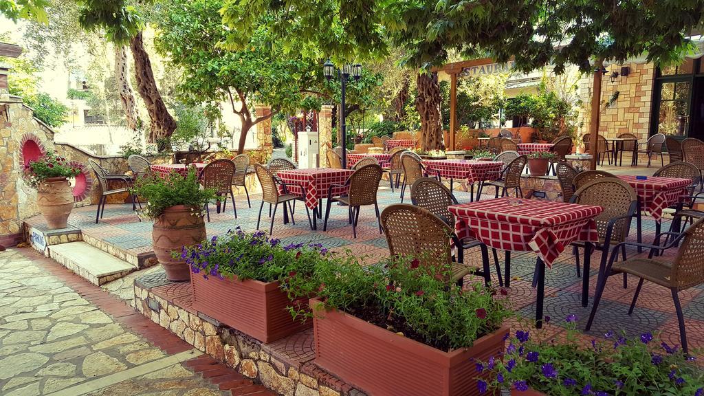 Oasis Exclusive Aparthotel 3*