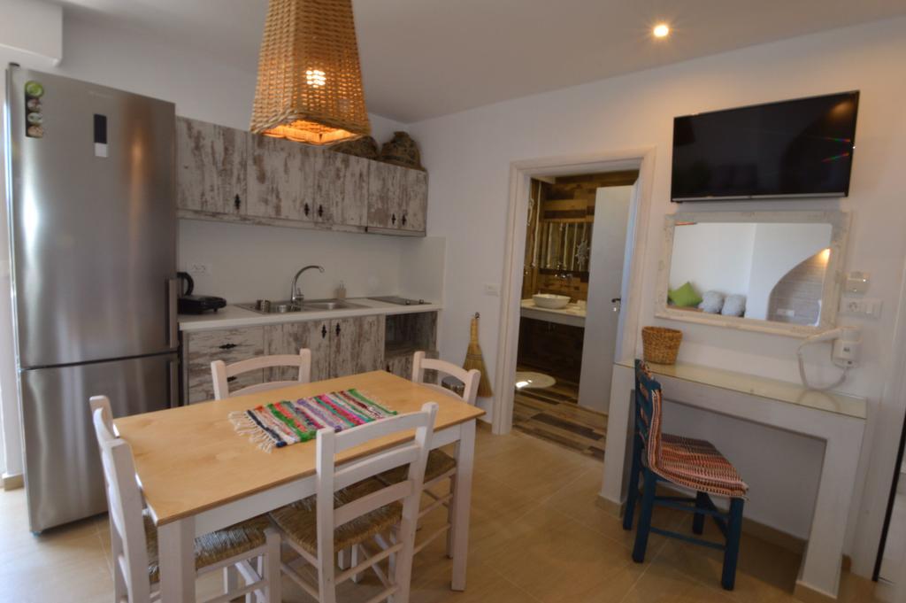 Kostas Studios Apartment