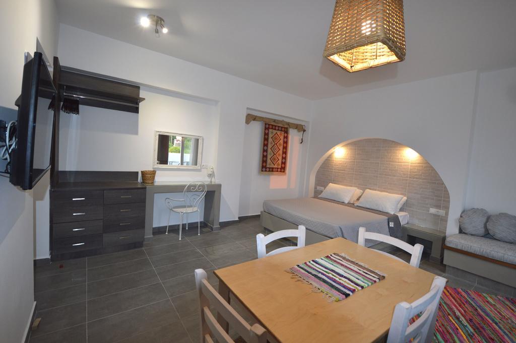Apartment Kostas Studios