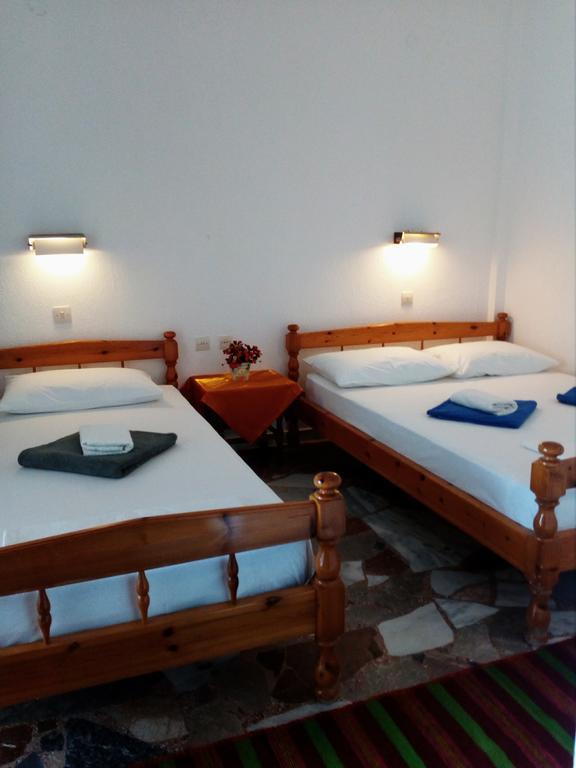 El Capitan Guest house Porto Koufo