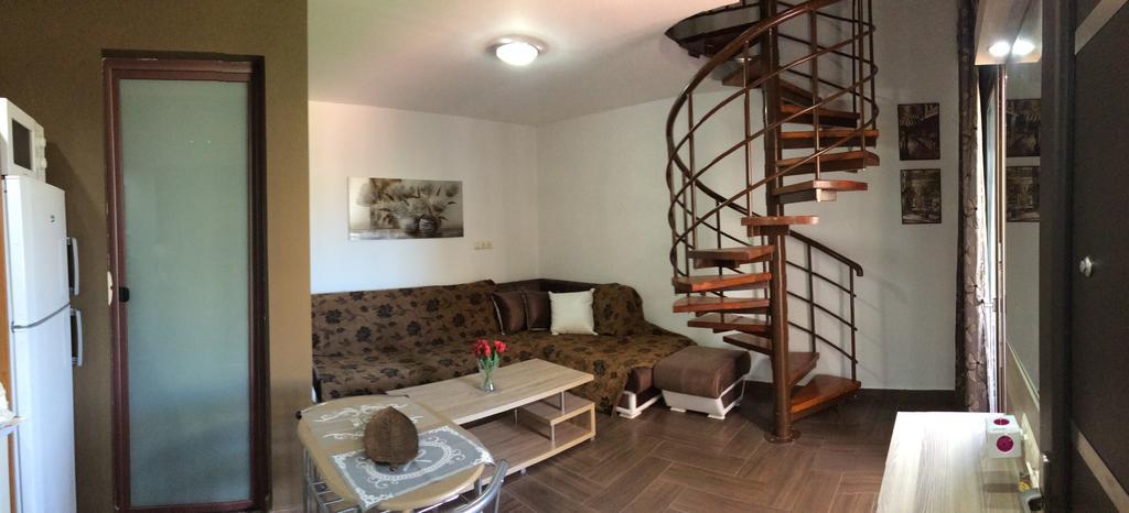 Apartment Palmyra