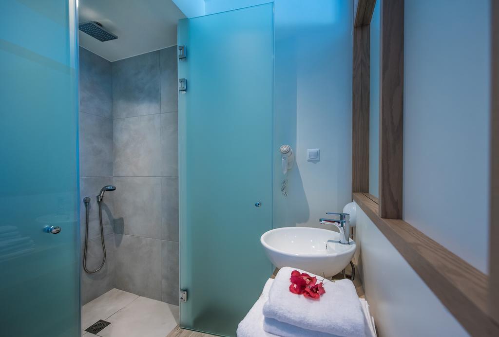 Hotel Enorme Armonia Beach (Adults Only)