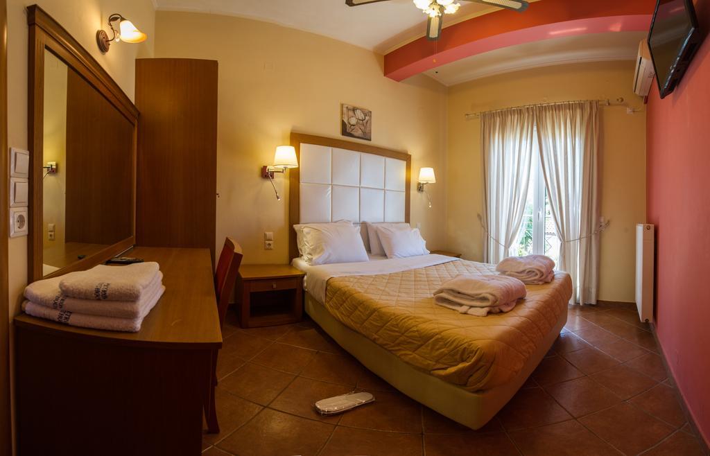 Petros Penthouse Apartment *