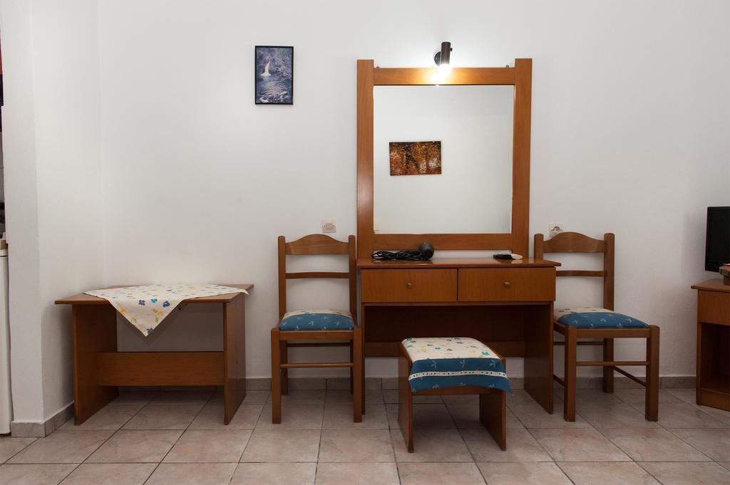 Aparthotel Saonisos