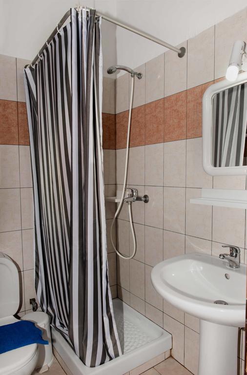 Saonisos Aparthotel 2*