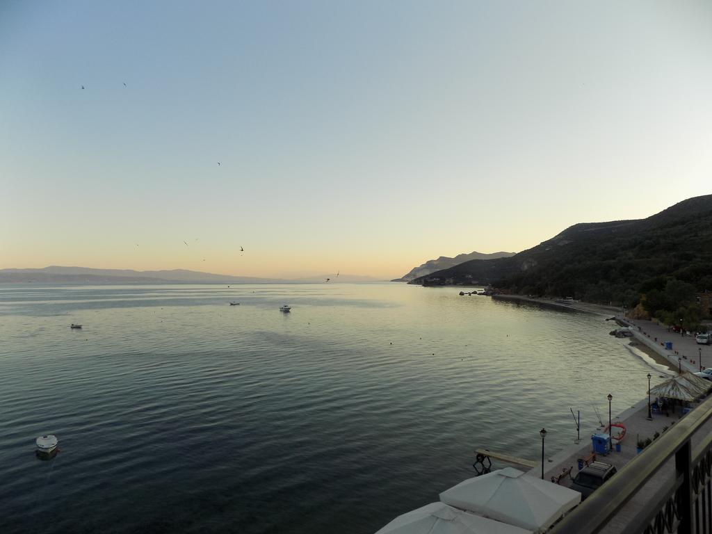 Delfinia Apartment *
