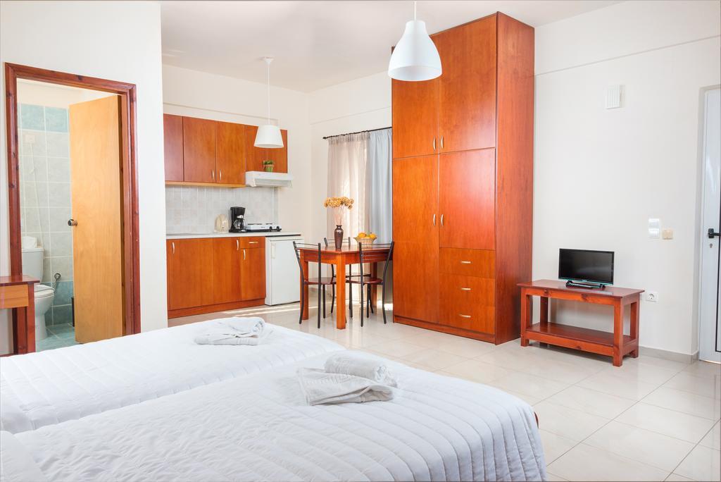 Aparthotel Evdokia 2*